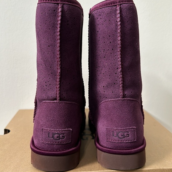 Women’s UGG Classic short Metallic Spots US7 - Picture 3 of 8